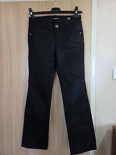 Guess - ženske farmerke Original Pamuk 98 % Elastin 2 % Velicina 26 na lalafo.rs Guess - ženske farmerke Original Pamuk 98 % Elastin 2 % Velicina 26