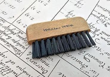 Antikvarna četka za čišćenje četki za kosu BEČ. Antikvitet par na lalafo.rs Antikvarna četka za čišćenje četki za kosu BEČ. Antikvitet par