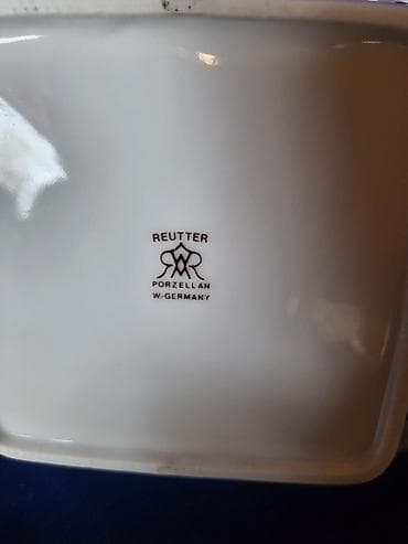 Dryers: Nova dekorativna cinija iz 90ih. Reutter Zapadna Nemacka. Dekorativna at lalafo.rs — 9 Dryers: Nova dekorativna cinija iz 90ih. Reutter Zapadna Nemacka. Dekorativna — 9