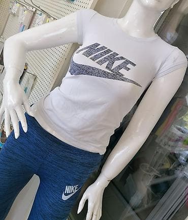 majica jack jones: Nike majica
Očuvana
Vel S
Povoljno na lalafo.rs — 4 majica jack jones: Nike majica
Očuvana
Vel S
Povoljno — 4