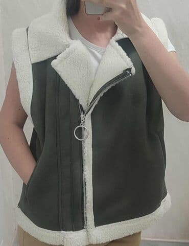 Ženska prsluk-jakna sa krznenom postavom (veštačko krzno) - Model bez na lalafo.rs Ženska prsluk-jakna sa krznenom postavom (veštačko krzno) - Model bez