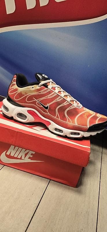 Nike Air Max Plus (TN) patike - Model: Air Max Plus / Tuned Air (TN) na lalafo.rs — 1 Nike Air Max Plus (TN) patike - Model: Air Max Plus / Tuned Air (TN) — 1