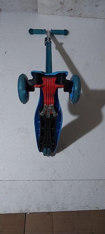 Sports & Leisure: Dečiji trotinet na tri točka – plavi, “Maxi” tip - Stabilna 3-točka at lalafo.rs — 4 Sports & Leisure: Dečiji trotinet na tri točka – plavi, “Maxi” tip - Stabilna 3-točka — 4