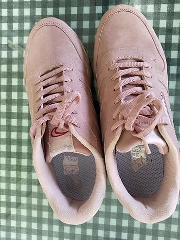 Ženske patike – puder roze - Model: plitke patike sa pertlama - Boja na lalafo.rs — 4 Ženske patike – puder roze - Model: plitke patike sa pertlama - Boja — 4