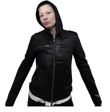 Ženska biker jakna sa kapuljačom Fb sister– crna - Model: FB Sister na lalafo.rs Ženska biker jakna sa kapuljačom Fb sister– crna - Model: FB Sister