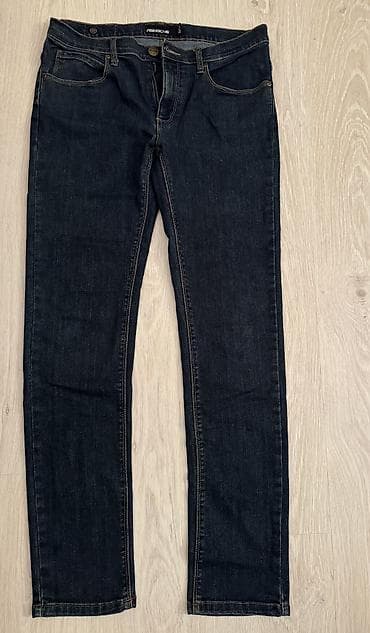 Br 32/33 Za L slabiji xl odgovaraju.Uniseks model na lalafo.rs Br 32/33 Za L slabiji xl odgovaraju.Uniseks model