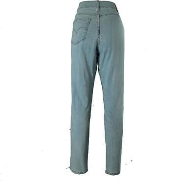 Farmerke levis, vel. M/30, w30 l32, shaping slim marka: levis na lalafo.rs — 1 Farmerke levis, vel. M/30, w30 l32, shaping slim marka: levis — 1