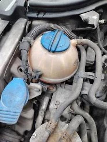 Pasat b7 posuda za rashladnu tečnost 2.0 TDI 140 KS. Pasat b7 posuda na lalafo.rs Pasat b7 posuda za rashladnu tečnost 2.0 TDI 140 KS. Pasat b7 posuda