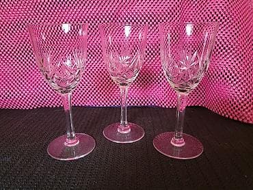 Case kristal za vino iz 70ih. Case za vino,kristalne sa na lalafo.rs — 4 Case kristal za vino iz 70ih. Case za vino,kristalne sa — 4