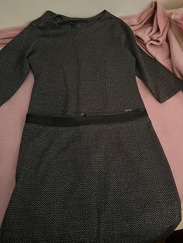 dve suknje po: Dvodijelni ženski komplet – bluza i suknja u istom dezeniranom pletu na lalafo.rs — 2 dve suknje po: Dvodijelni ženski komplet – bluza i suknja u istom dezeniranom pletu — 2