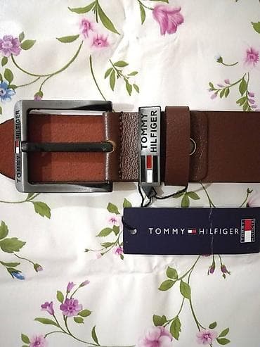 Novi muski kozni markirani kais Tommy Hilfiger u braon boji. Zemlja na lalafo.rs — 1 Novi muski kozni markirani kais Tommy Hilfiger u braon boji. Zemlja — 1