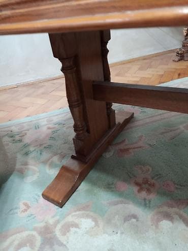 Stilski klub stolovi: Drveni klub-sto, klasičnog dizajna od hrastovine puno drvo sitne na lalafo.rs — 8 Stilski klub stolovi: Drveni klub-sto, klasičnog dizajna od hrastovine puno drvo sitne — 8