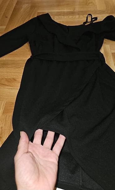 Women's Clothing: Crna haljina na preklop. Vezuje se oko struka. Mini je i ima elasrina at lalafo.rs — 2 Women's Clothing: Crna haljina na preklop. Vezuje se oko struka. Mini je i ima elasrina — 2