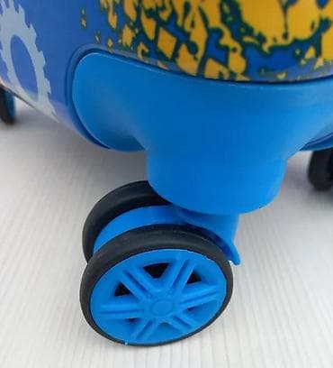 baterija za deciji auto: Dečiji kofer na točkiće – motiv Mickey Mouse - Tvrda školjka sa at lalafo.rs — 8 baterija za deciji auto: Dečiji kofer na točkiće – motiv Mickey Mouse - Tvrda školjka sa — 8