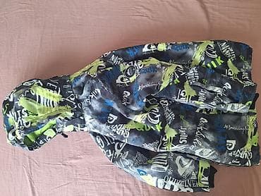 Ski jakna Quiksilver veličina 14 XL bez oštećenja, kao nova na lalafo.rs — 4 Ski jakna Quiksilver veličina 14 XL bez oštećenja, kao nova — 4
