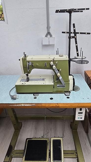 Prodajem industrijsku Rimoldi iberdek mašinu sa trokončnim sistemom na lalafo.rs Prodajem industrijsku Rimoldi iberdek mašinu sa trokončnim sistemom