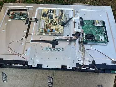 Toshiba 55V6763 u delovima: 17IPS72 Power supply board 17WFM07 WiFi na lalafo.rs — 10 Toshiba 55V6763 u delovima: 17IPS72 Power supply board 17WFM07 WiFi — 10