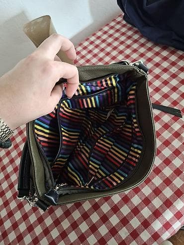 Other: Torba preko ramena – maslinasto zelena, sa šarenom prugastom postavom at lalafo.rs — 5 Other: Torba preko ramena – maslinasto zelena, sa šarenom prugastom postavom — 5