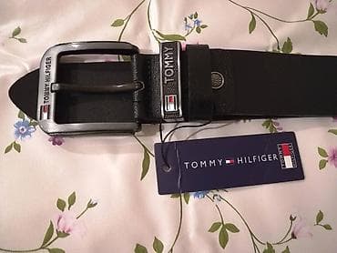 Novi muski kozni markirani kais Tommy Hilfiger u crnoj boji. Zemlja na lalafo.rs — 1 Novi muski kozni markirani kais Tommy Hilfiger u crnoj boji. Zemlja — 1