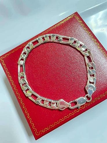 Narukvica
Žig 925
Cena 1100 din🟤 na lalafo.rs — 2 Narukvica
Žig 925
Cena 1100 din🟤 — 2