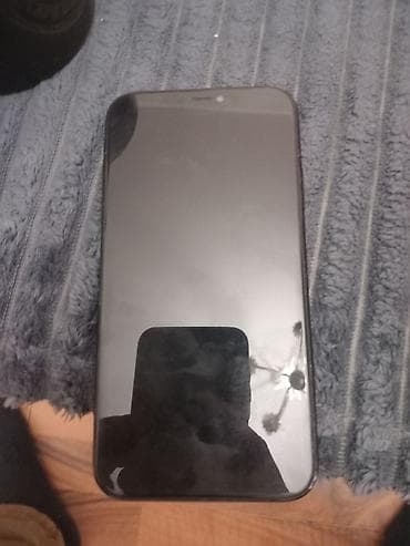 Apple iPhone (crni, staklena leđa) - Model sa jednom zadnjom kamerom na lalafo.rs — 2 Apple iPhone (crni, staklena leđa) - Model sa jednom zadnjom kamerom — 2