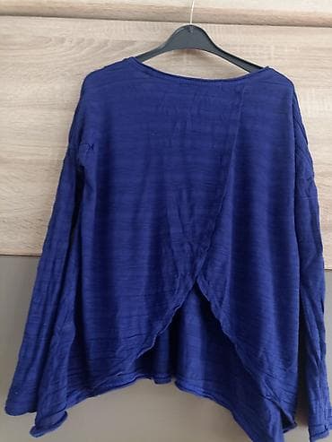 Women's Clothing: Desigual bluzica jako interesantan sa otvorom na leđima at lalafo.rs — 1 Women's Clothing: Desigual bluzica jako interesantan sa otvorom na leđima — 1