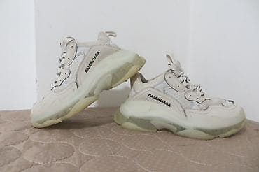 BALENCIAGA br 37 nikakvih greske mana ostecenja,mala razlika od na lalafo.rs BALENCIAGA br 37 nikakvih greske mana ostecenja,mala razlika od