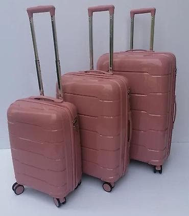 Travel suitcases and bags: Set kofera za putovanje – 3 komada, ružičasti tvrdi koferi - Dizajn at lalafo.rs — 1 Travel suitcases and bags: Set kofera za putovanje – 3 komada, ružičasti tvrdi koferi - Dizajn — 1
