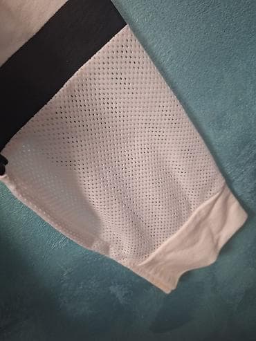 LC Waikiki dukserica za tinejdžere, veličina 13–14 godina (156–160 na lalafo.rs — 3 LC Waikiki dukserica za tinejdžere, veličina 13–14 godina (156–160 — 3