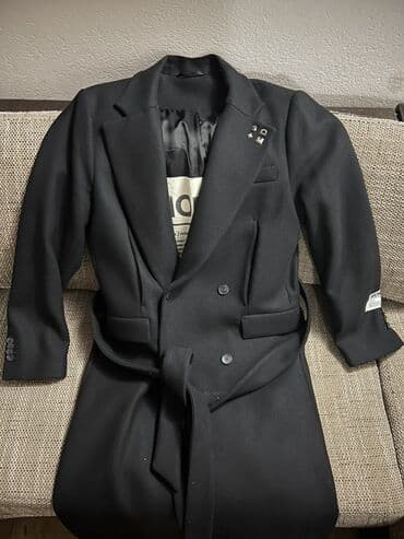 MuΕ‘ki kaput MONA, nov, nekoriΕ‘Δen, 75% vuna, veliΔina L na lalafo.rs MuΕ‘ki kaput MONA, nov, nekoriΕ‘Δen, 75% vuna, veliΔina L