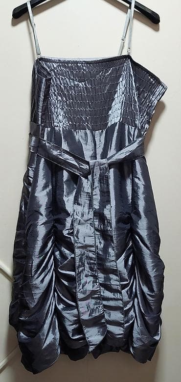 Svečana siva haljina na bretele - Kroj: koktel/večernja haljina do na lalafo.rs — 2 Svečana siva haljina na bretele - Kroj: koktel/večernja haljina do — 2