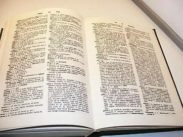 Savremeni srpskohrvatsko-francuski recnikSAVREMENI SRPSKOHRVATSKO - na lalafo.rs — 2 Savremeni srpskohrvatsko-francuski recnikSAVREMENI SRPSKOHRVATSKO - — 2