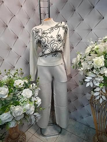 Damski – džemper i pantalone - Boja: svetla/ekru nijansa - Gornji na lalafo.rs Damski – džemper i pantalone - Boja: svetla/ekru nijansa - Gornji