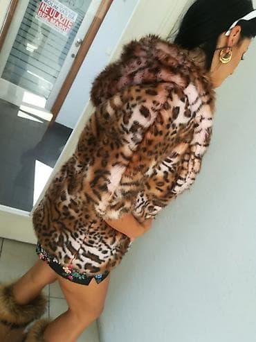Ženska bunda/kaputić sa kapuljačom – animal print - Elegantna bunda u na lalafo.rs — 3 Ženska bunda/kaputić sa kapuljačom – animal print - Elegantna bunda u — 3