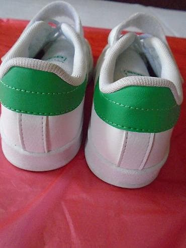 Original Adidas dečije patike 31,5 na lalafo.rs — 4 Original Adidas dečije patike 31,5 — 4