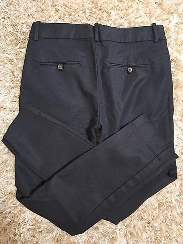 ZARA Basic klasične crne pantalone – kao nove. - Model: ravna na lalafo.rs — 4 ZARA Basic klasične crne pantalone – kao nove. - Model: ravna — 4