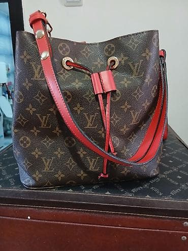 Elegant purse, Material: Faux leather at lalafo.rs Elegant purse, Material: Faux leather
