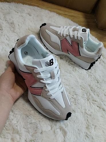 👑Broj 36-39-40
✅Cena 2999 din na lalafo.rs — 5 👑Broj 36-39-40
✅Cena 2999 din — 5