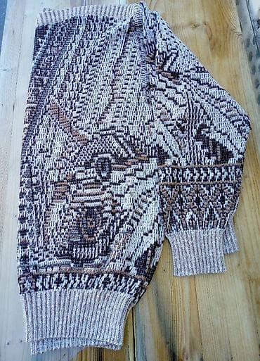 Džemper vel.2xl u super stanju na lalafo.rs — 3 Džemper vel.2xl u super stanju — 3