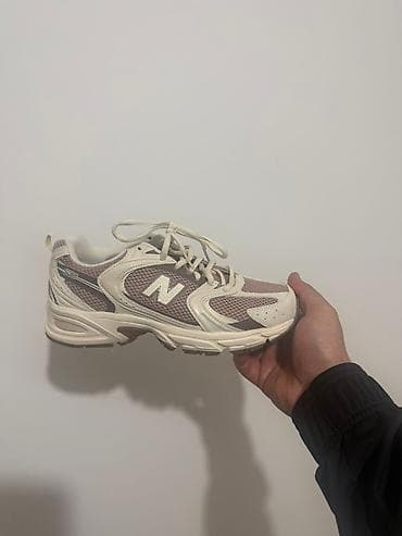New Balance nove, nisu nijednom nosene 12000din Skecers nosene par at lalafo.rs — 1 New Balance nove, nisu nijednom nosene 12000din Skecers nosene par — 1