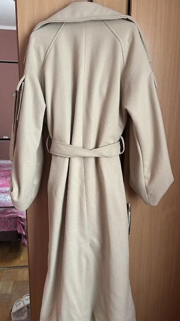 kozna jakna sa: . Kaput nov nošen dva puta velik mi je Vel M dužina 128 cm ramena na lalafo.rs — 2 kozna jakna sa: . Kaput nov nošen dva puta velik mi je Vel M dužina 128 cm ramena — 2