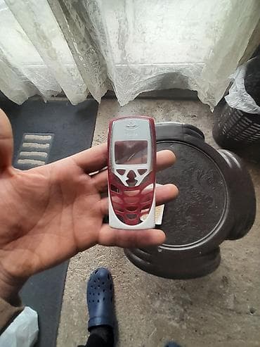 Nokia 8310 Maska.Kompletna sa dugmicima.Nova/Nekoriscena.Stanje i boja na lalafo.rs Nokia 8310 Maska.Kompletna sa dugmicima.Nova/Nekoriscena.Stanje i boja