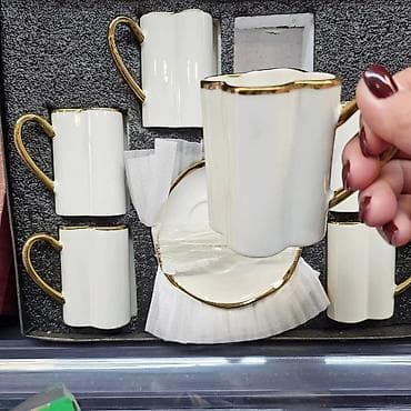 Set šoljica za kafu/espreso sa tanjirićima – elegantni porcelan sa na lalafo.rs — 1 Set šoljica za kafu/espreso sa tanjirićima – elegantni porcelan sa — 1