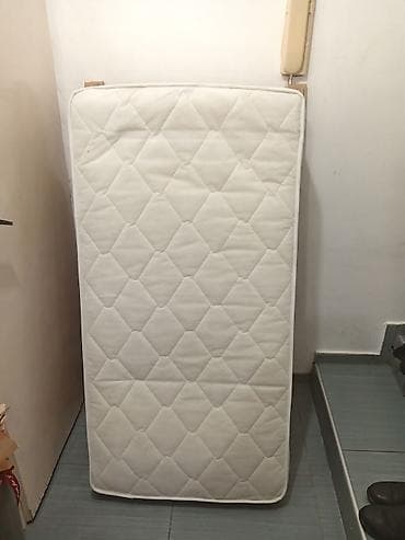 Drveni krevetac za bebe sa dušekom - Materijal: masivno drvo/iverica na lalafo.rs Drveni krevetac za bebe sa dušekom - Materijal: masivno drvo/iverica