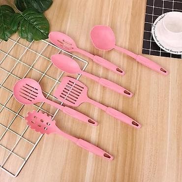 02. 👩🍳 13-delni set nelepljivog posuđa + 6 kuhinjskih dodataka 👩🍳 na lalafo.rs — 2 02. 👩🍳 13-delni set nelepljivog posuđa + 6 kuhinjskih dodataka 👩🍳 — 2