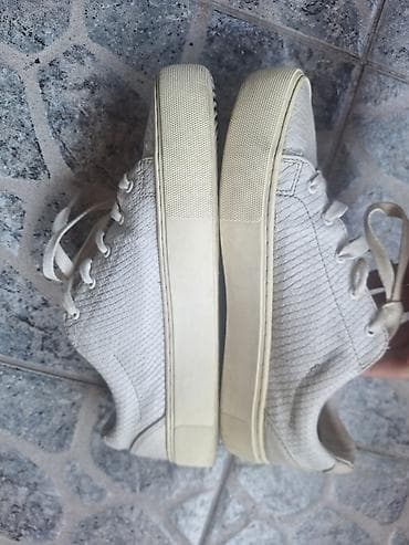 Ugg original kozne patike, naznacena velicina 38, vise odgovaraju za at lalafo.rs — 3 Ugg original kozne patike, naznacena velicina 38, vise odgovaraju za — 3