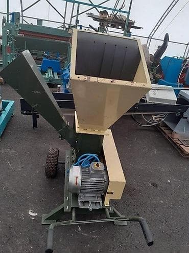 cepaci za drva: Drobilica Negri 3707-21. Drobilica za sitnije komade drveta ili na lalafo.rs — 2 cepaci za drva: Drobilica Negri 3707-21. Drobilica za sitnije komade drveta ili — 2