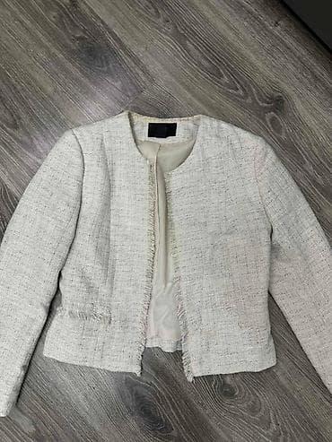 Prelep i moderan H&M sako, model sličan ovom na manekenki na lalafo.rs — 4 Prelep i moderan H&M sako, model sličan ovom na manekenki — 4