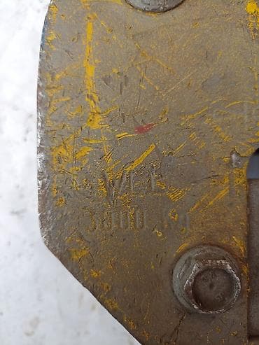 Hvataljka - mačka za dizanje pločastog materijala nosivost do 3 tone na lalafo.rs — 3 Hvataljka - mačka za dizanje pločastog materijala nosivost do 3 tone — 3