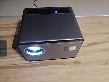 Multimedijalni Smart Android projektor – LED Ima fleku u slici. - na lalafo.rs — 1 Multimedijalni Smart Android projektor – LED Ima fleku u slici. - — 1